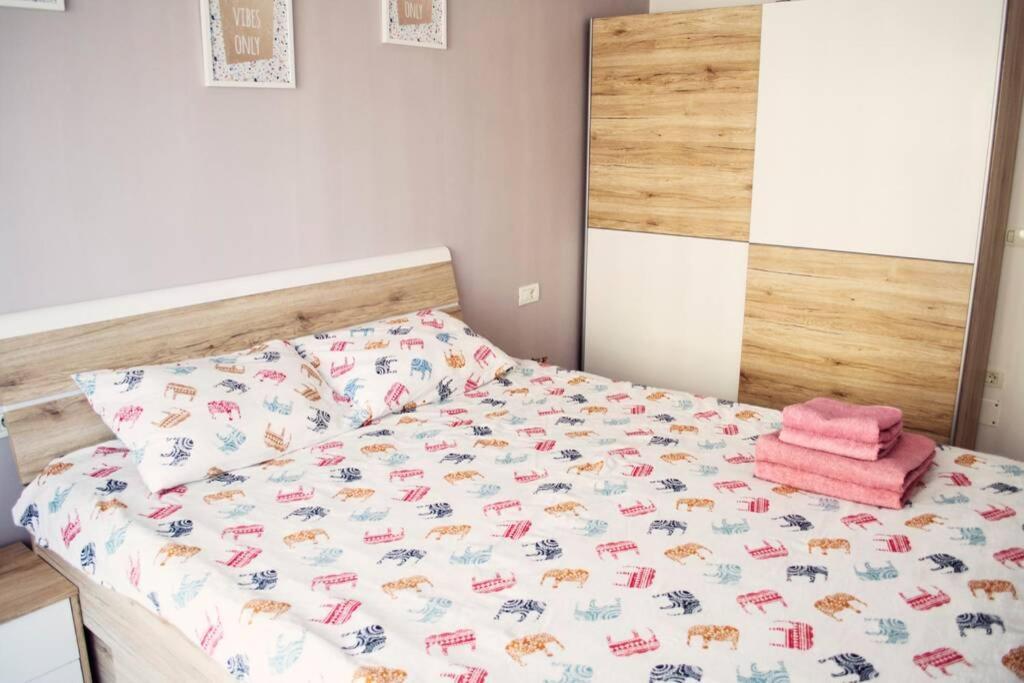 Dream Apartment+Parcare Gratuita Oradea Exteriör bild